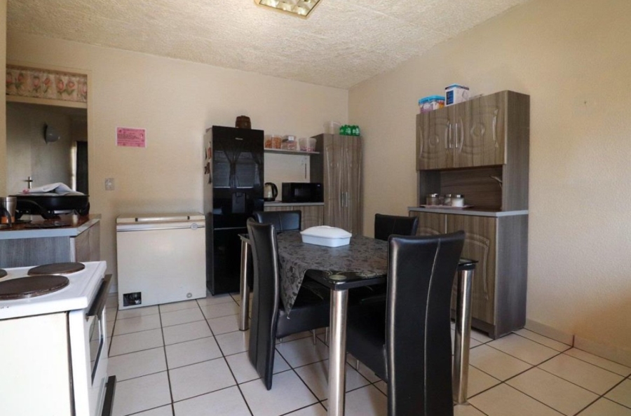 2 Bedroom Property for Sale in Declercqville North West